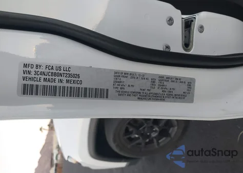 2022 Jeep Compass Latitude Fwd from USA, damaged, VIN 3C4NJCBB0NT235026